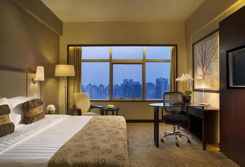 اتاق اجرایی, Celebrity International Grand