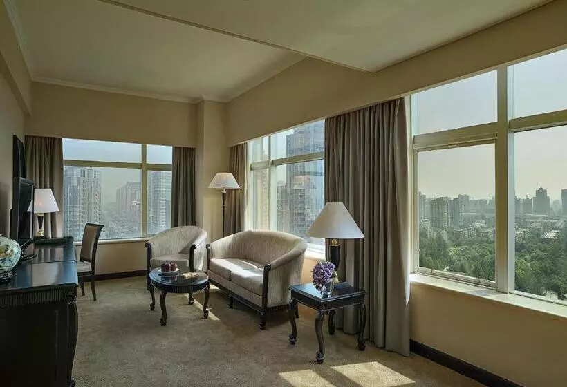 مجموعه ویستا شهر, Celebrity International Grand