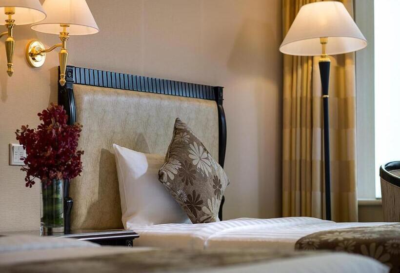 스위트, Celebrity International Grand