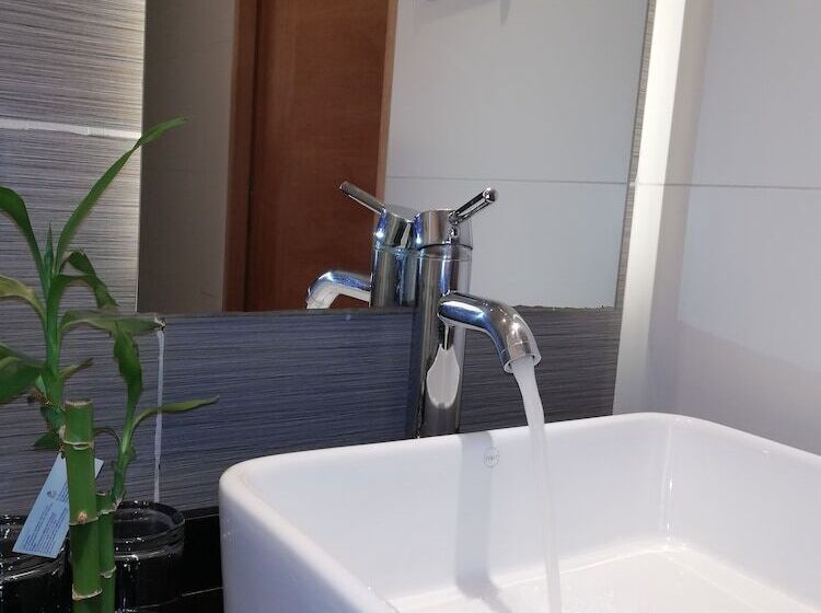 חדר סטנדרט מיטה זוגית, Diego De Velazquez