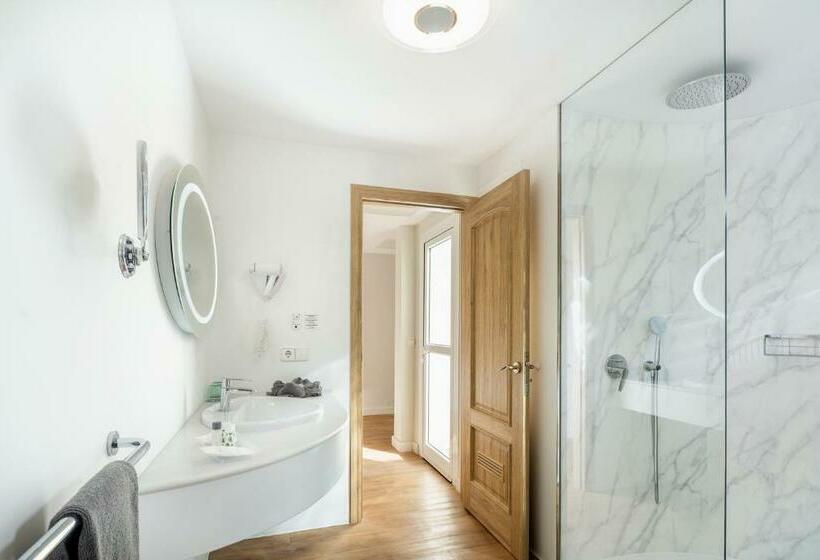 주니어 스위트 바다 전망, Esmeralda Maris By Livvo