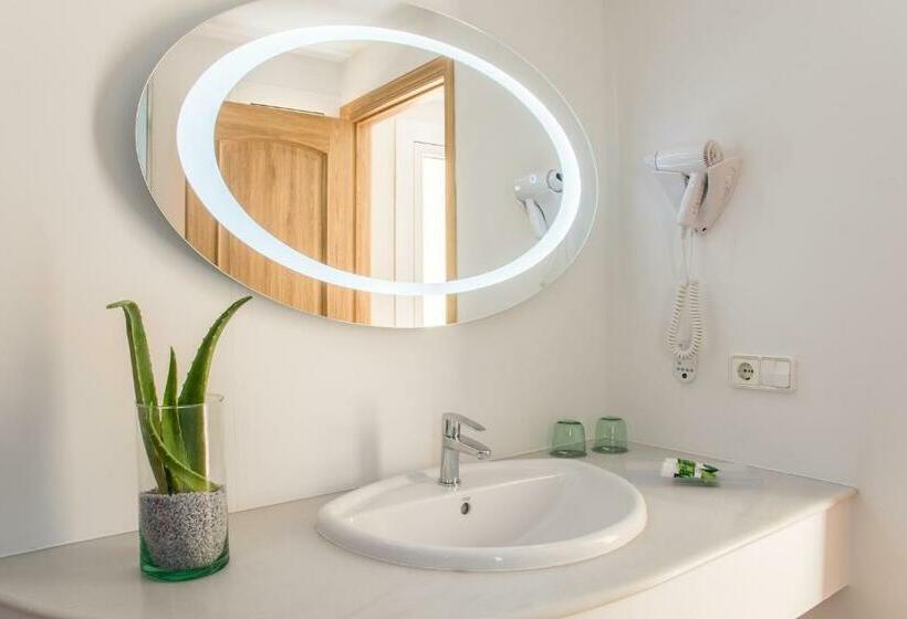 주니어 스위트 바다 전망, Esmeralda Maris By Livvo