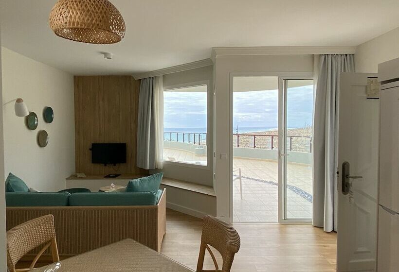 주니어 스위트 바다 전망, Esmeralda Maris By Livvo