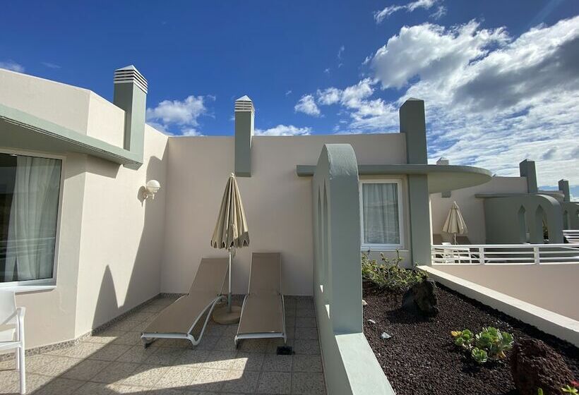 주니어 스위트 바다 전망, Esmeralda Maris By Livvo