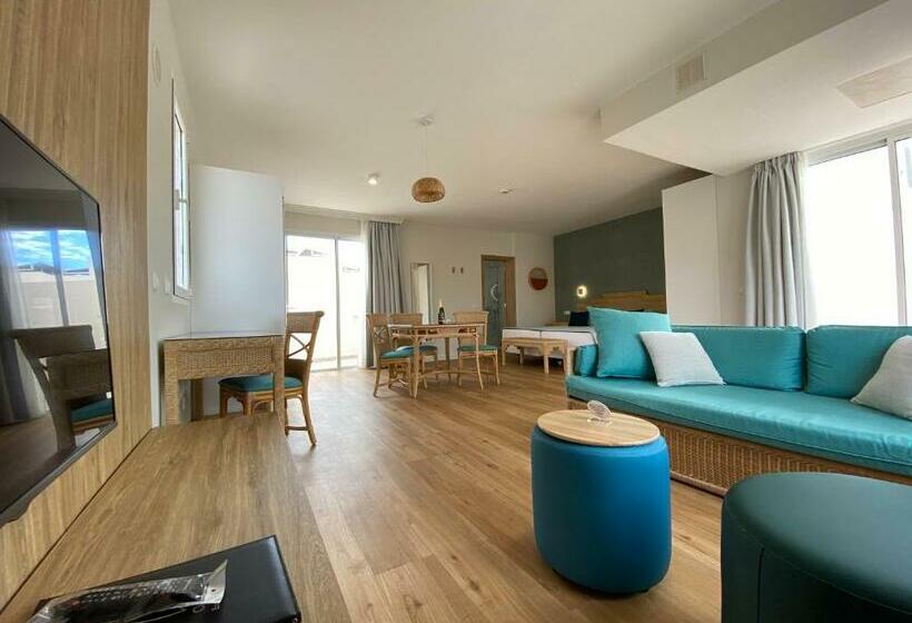 스탠다드 룸 바다 전망, Esmeralda Maris By Livvo