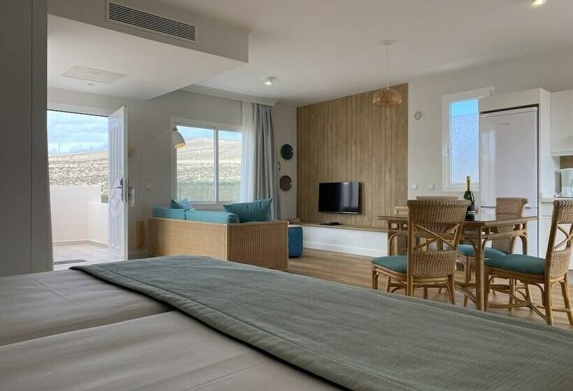 스탠다드 룸 바다 전망, Esmeralda Maris By Livvo