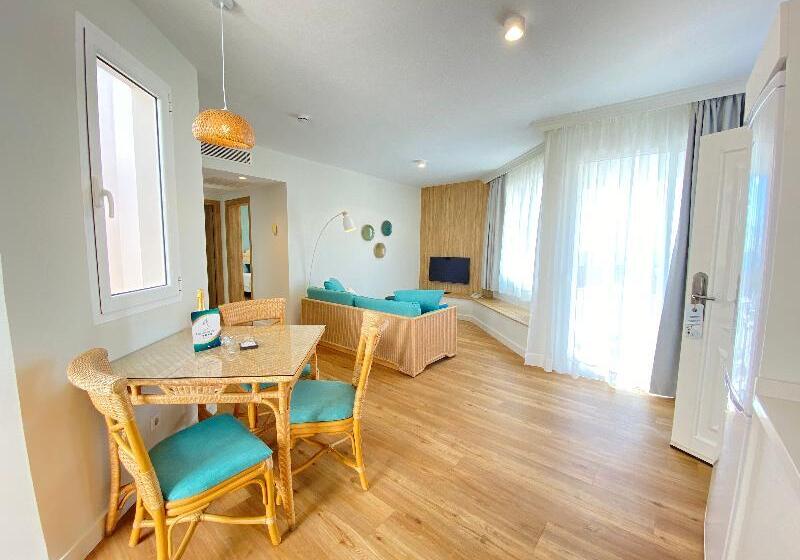 바다 전망 스위트, Esmeralda Maris By Livvo