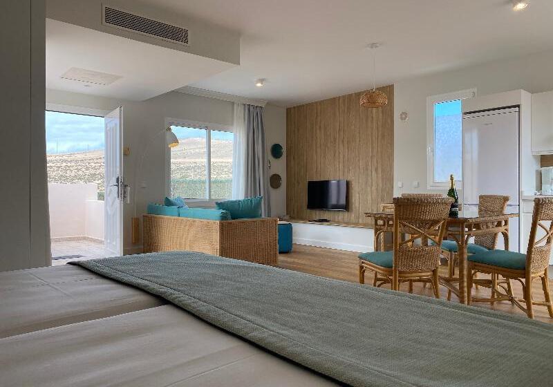 스탠다드 룸 바다 전망, Esmeralda Maris By Livvo