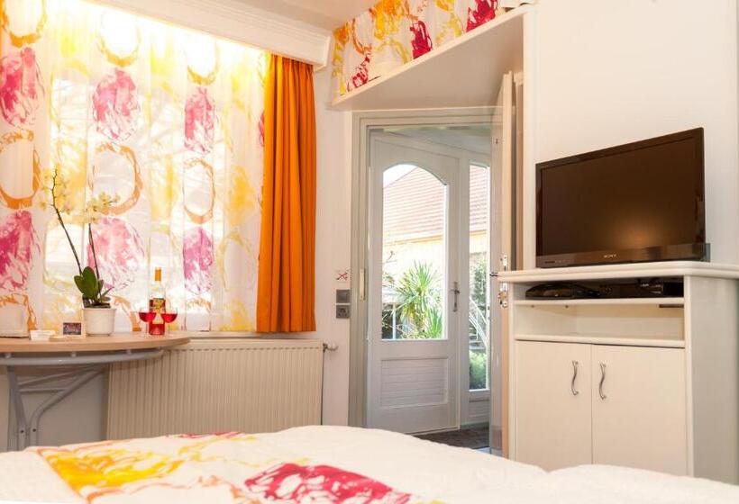 غرفة سوبيريور مطلّة علي الحديقة, Fábián Panzió