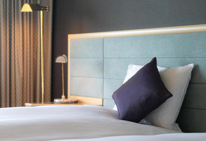 סוויטה דלוקס, Grand Mercure Sapporo Odori Park