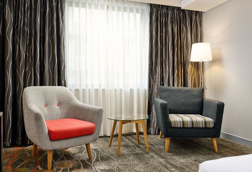 2ダブルベッドのスタンダードルーム, Holiday Inn Perth City Centre, An Ihg