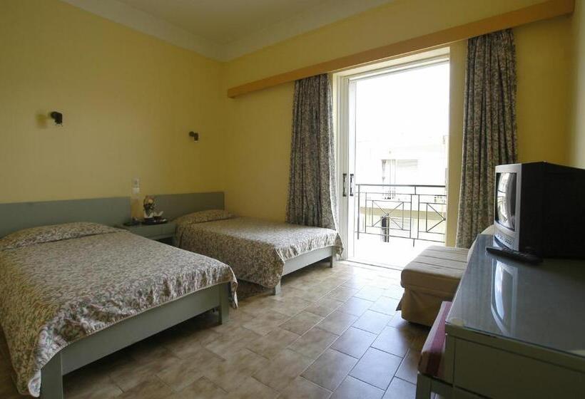 Номер Стандарт Трехместный, Ilis