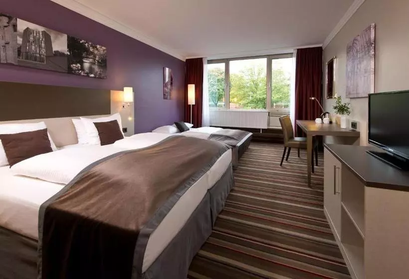 コンフォートトリプルルーム, Leonardo Hotel Mönchengladbach