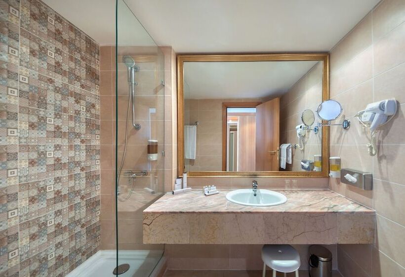 스탠다드 트리플 룸, Marhaba Palace