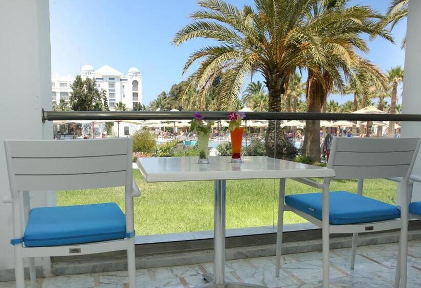 스탠다드 트리플 룸, Marhaba Palace