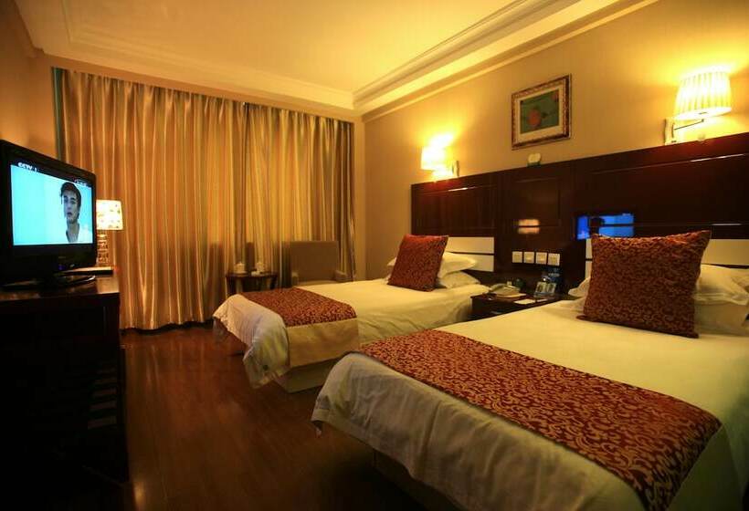 이그제큐티브 룸, Overseas Chinese International