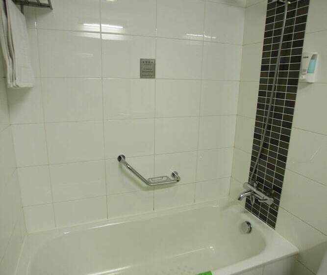 바다전망 이그제큐티브 룸, Overseas Chinese International