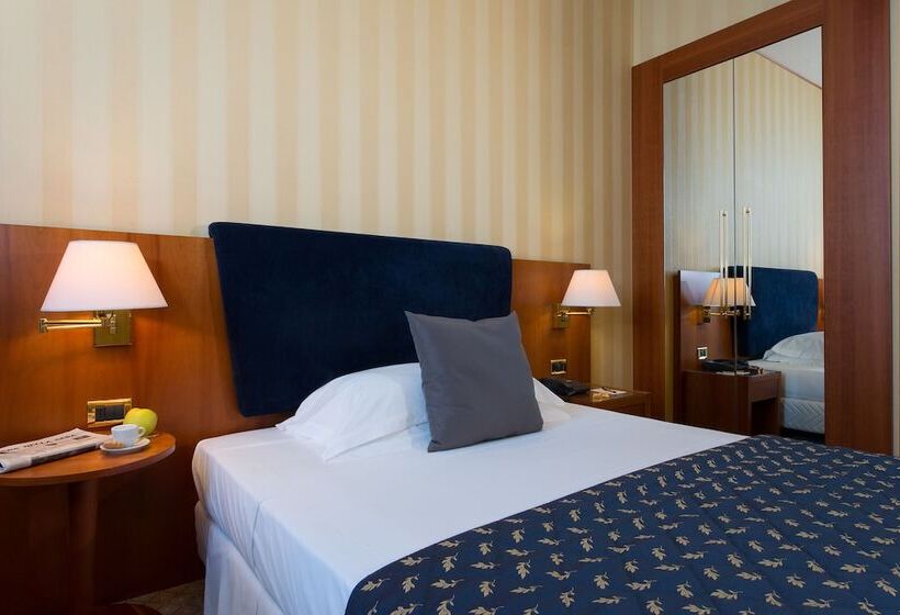 اتاق سوپریور, Parma & Congressi