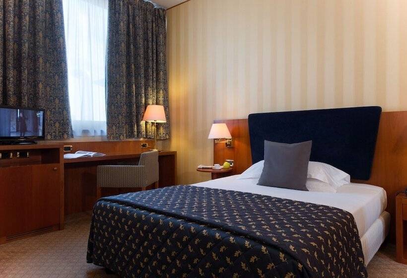 اتاق سوپریور, Parma & Congressi