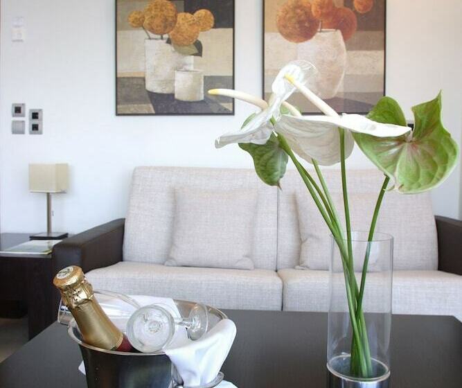 סוויטה, Senator Águilas