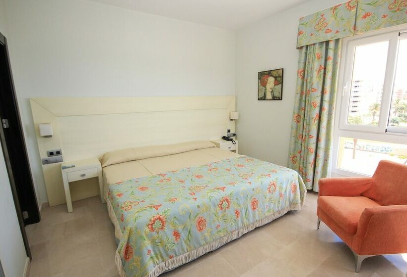 סוויטה, Senator Águilas