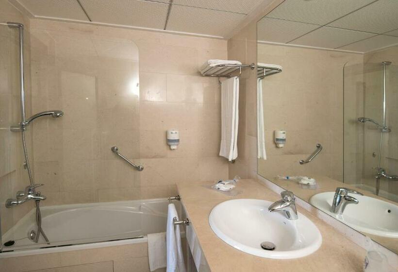 חדר סופריור, Senator Águilas