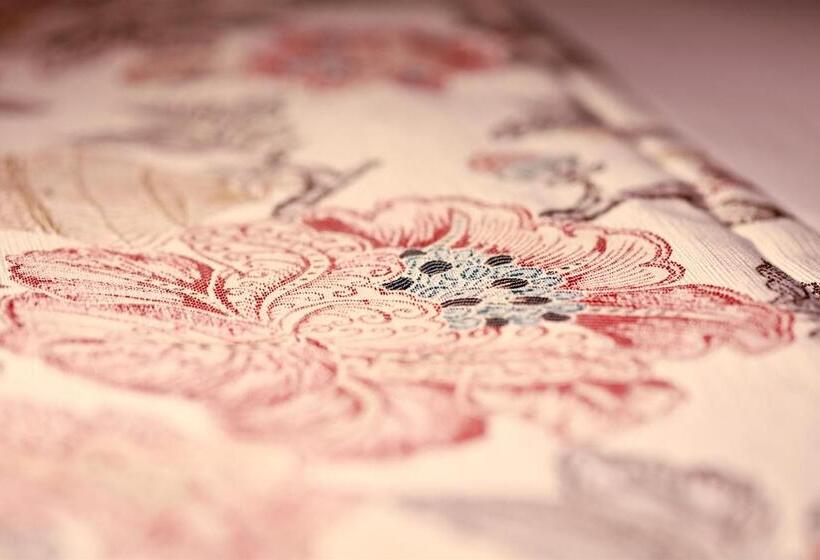 디럭스 룸, Questenberg