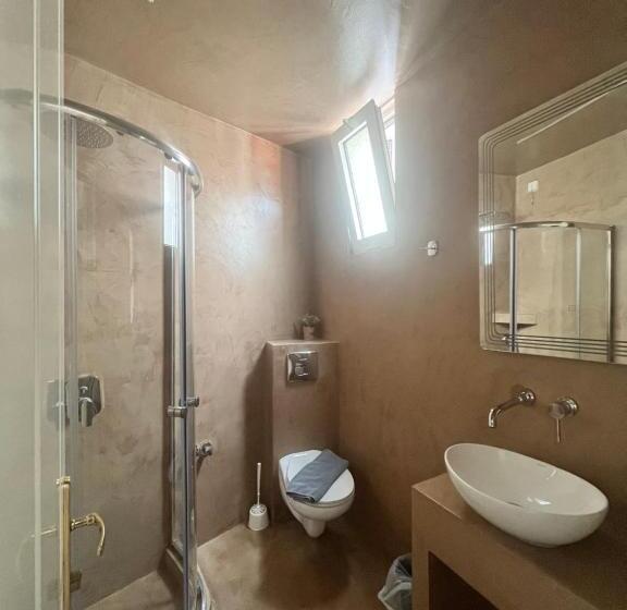 اتاق استاندارد یک تخته با چشمانداز, Rex