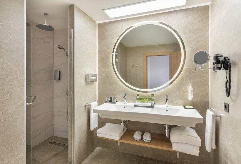 סוויטת ג'וניור נוף לגינה, Hotel Riu Palace Maspalomas - Adults Only