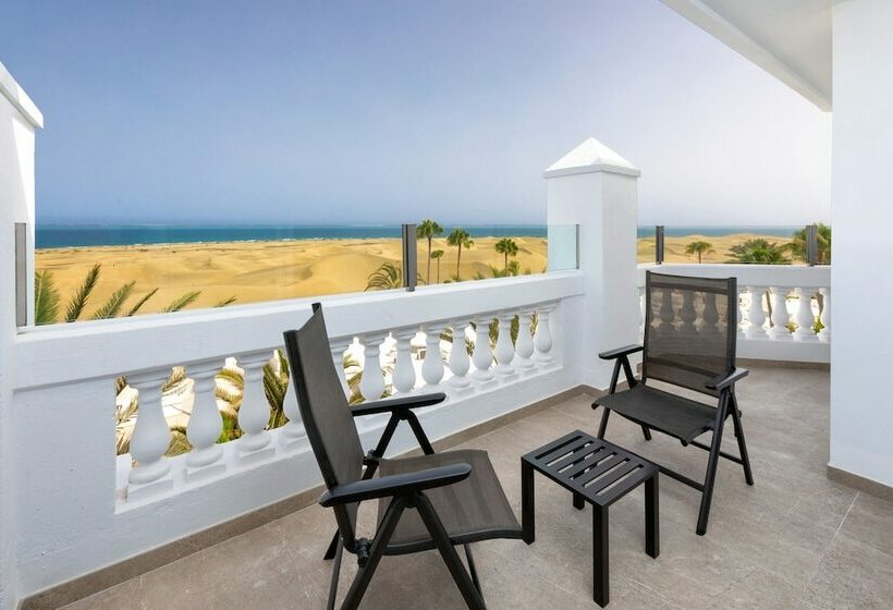 סוויטת ג'וניור סופריור, Hotel Riu Palace Maspalomas - Adults Only
