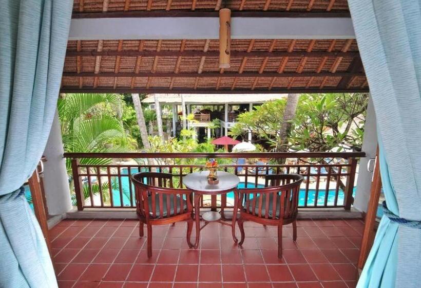 חדר דלוקס נוף בריכה, Sativa Sanur Cottages