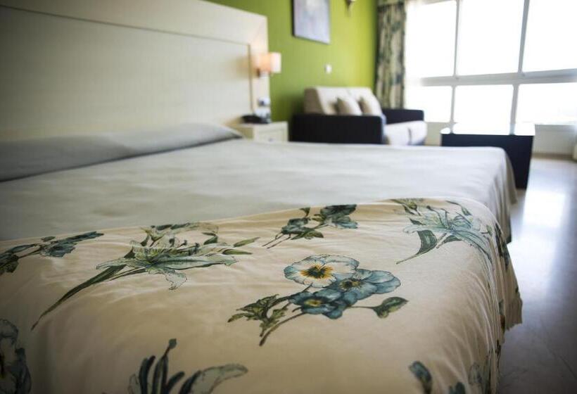 חדר סטנדרט, Senator Águilas