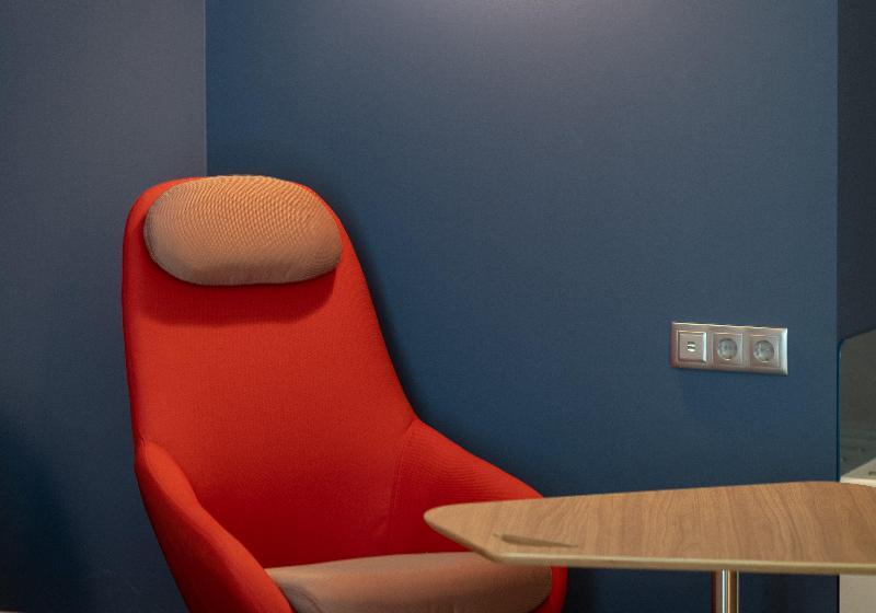 סוויטת ג'וניור, Senator Águilas