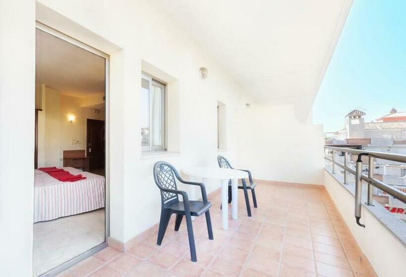 标准单人间, Toboso Almunecar