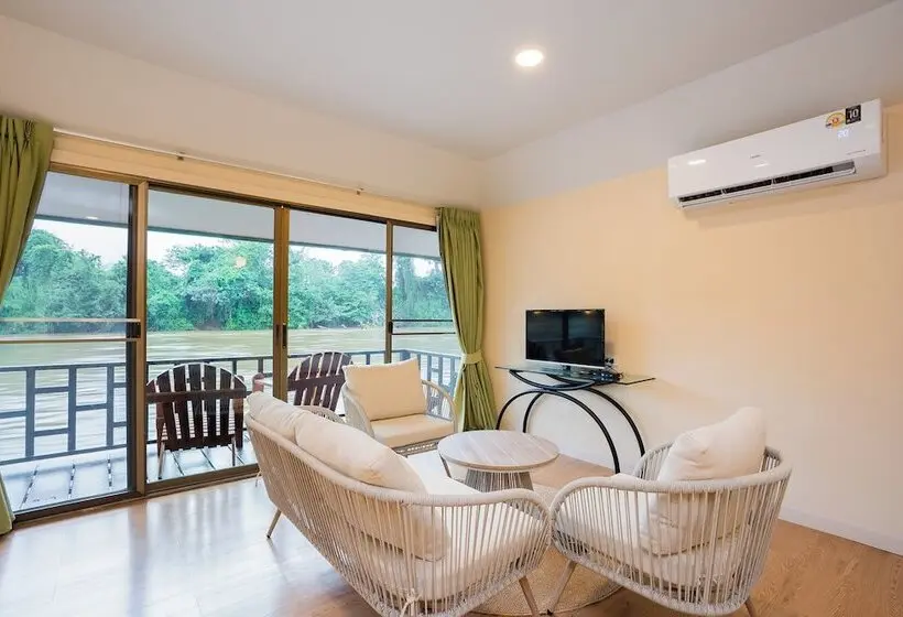 اتاق استاندارد سه نفره, Pung Waan Resort
