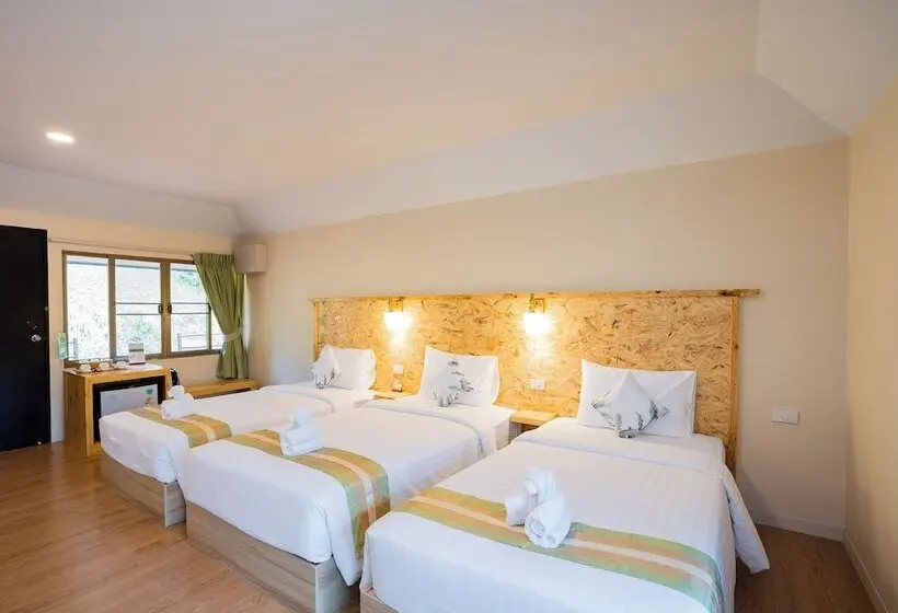اتاق استاندارد سه نفره, Pung Waan Resort