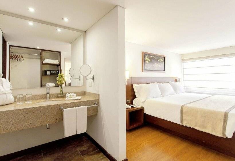 סוויטה, Radisson Bogota Metrotel