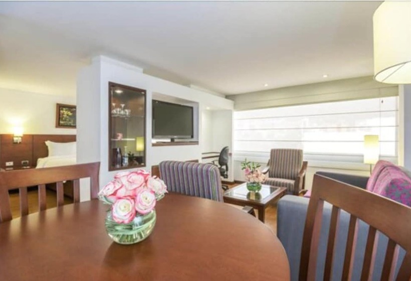 סוויטה, Radisson Bogota Metrotel