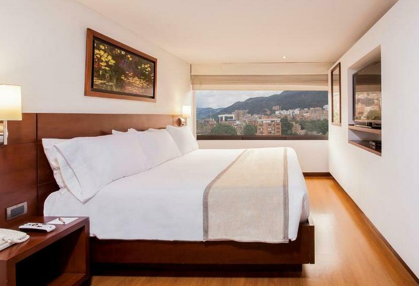 מיטת קינג בסוויטה, Radisson Bogota Metrotel