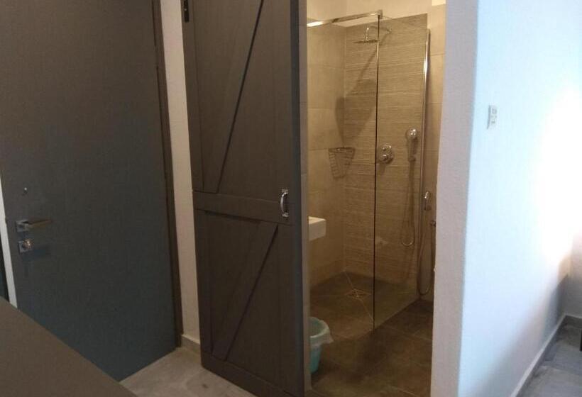 استودیوی استاندارد, Arellis Studios