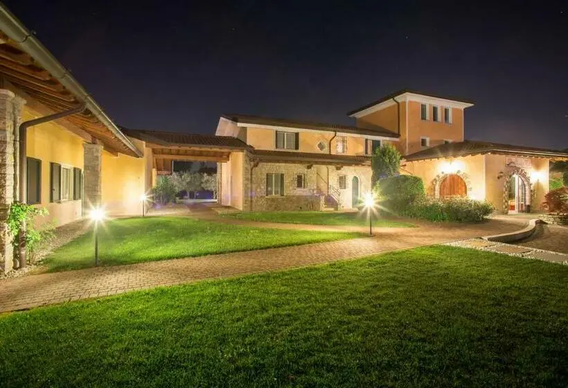 スタンダードスタジオ, Garda Hill Agriturismo