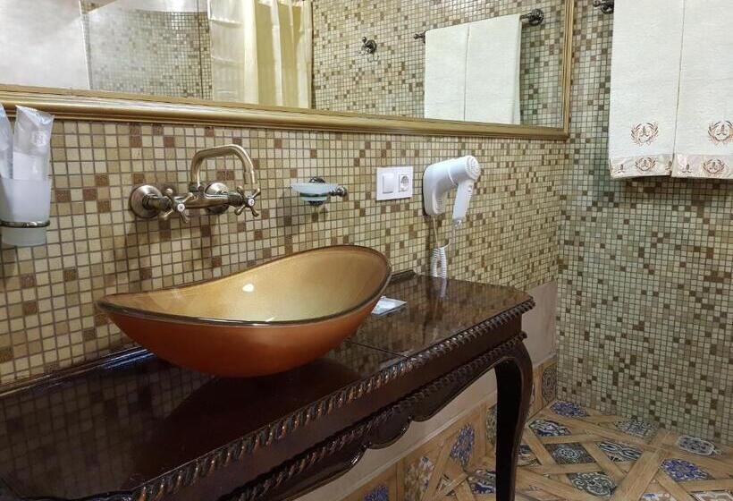 اتاق استاندارد, Nf Palace Old City Bucharest
