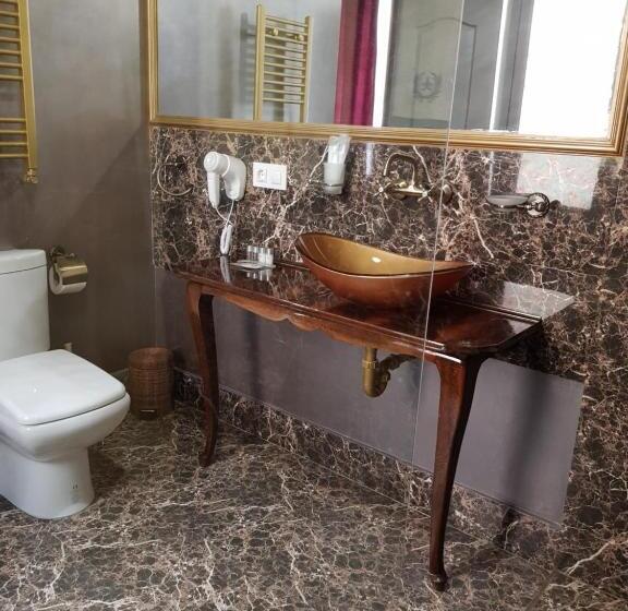 اتاق سوپریور, Nf Palace Old City Bucharest