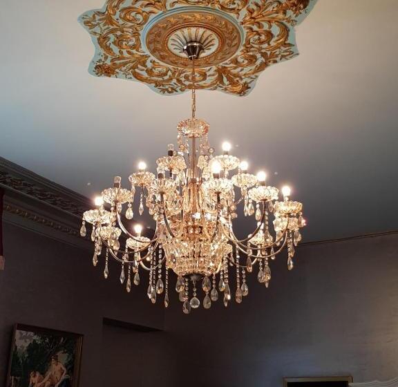 سوییت اجرایی, Nf Palace Old City Bucharest