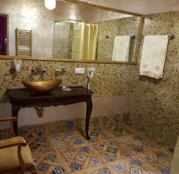 اتاق سوپریور, Nf Palace Old City Bucharest