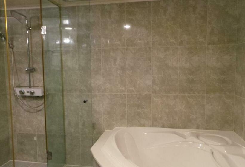 高级大房间, Symphony