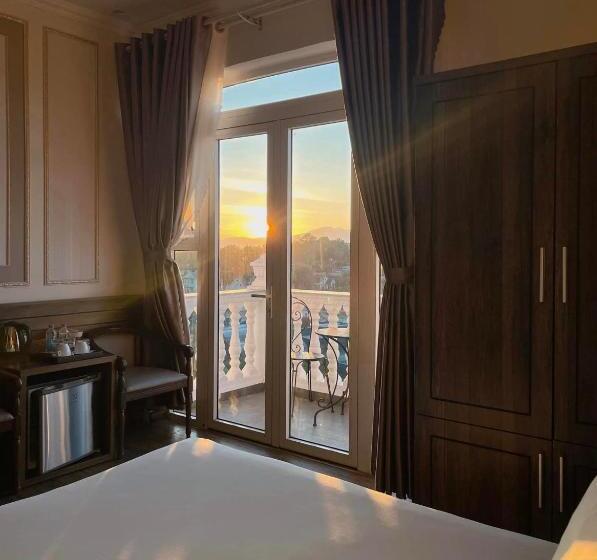 اتاق لوکس با چشمانداز شهر, New Life Hotel   Da Lat