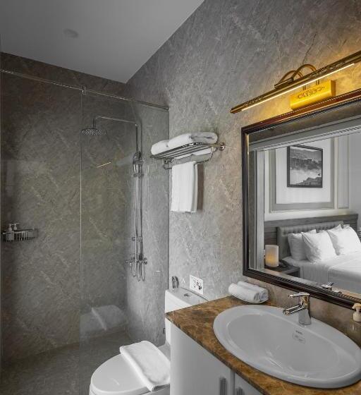 اتاق سوپریور سه تخته, New Life Hotel   Da Lat