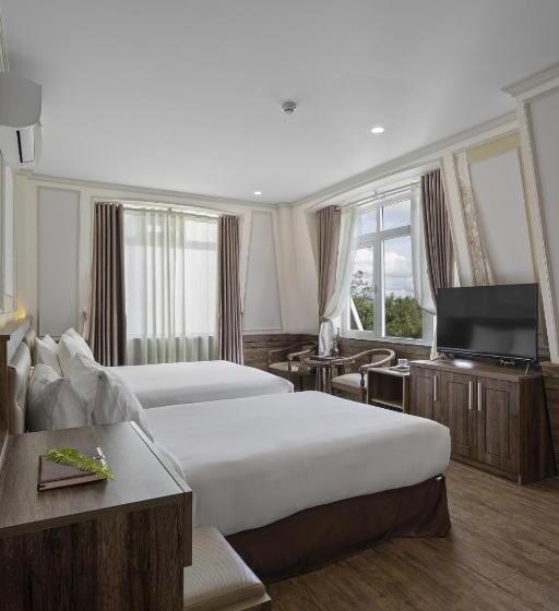 اتاق سوپریور سه تخته, New Life Hotel   Da Lat