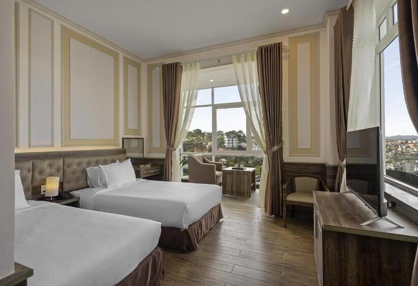 اتاق استاندارد با چشمانداز شهر, New Life Hotel   Da Lat
